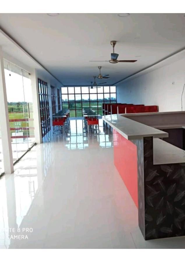 Gods County Hotels & Resorts Tarapith Esterno foto