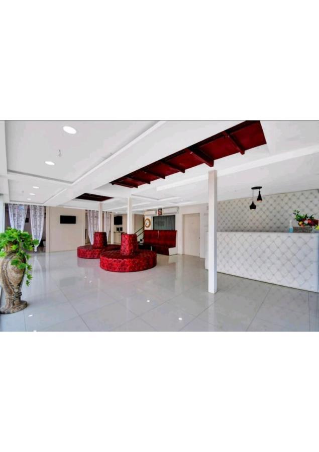 Gods County Hotels & Resorts Tarapith Esterno foto