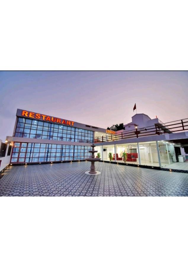 Gods County Hotels & Resorts Tarapith Esterno foto
