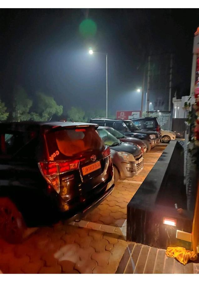 Gods County Hotels & Resorts Tarapith Esterno foto