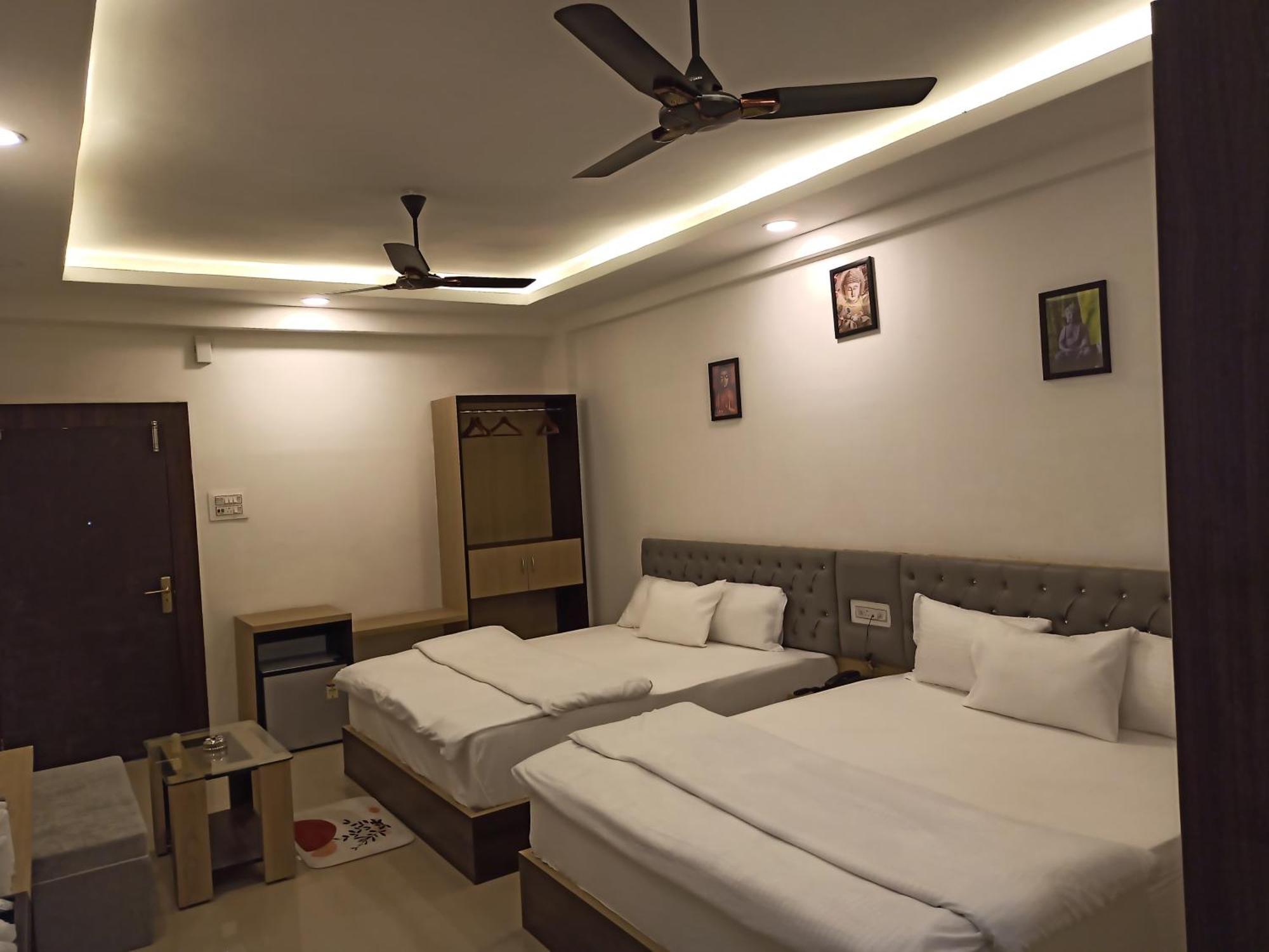 Gods County Hotels & Resorts Tarapith Esterno foto