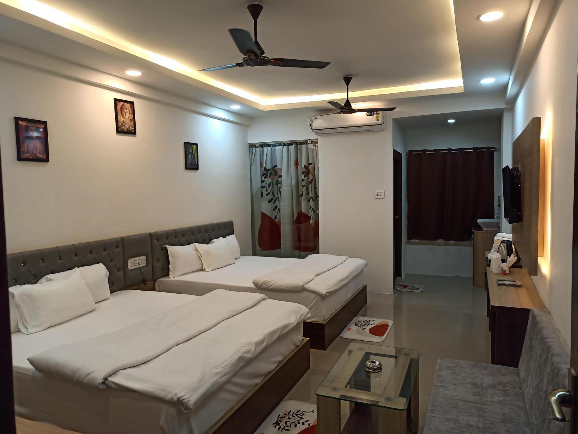 Gods County Hotels & Resorts Tarapith Esterno foto